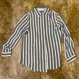X small beige and black lightweight long sleeve button up
